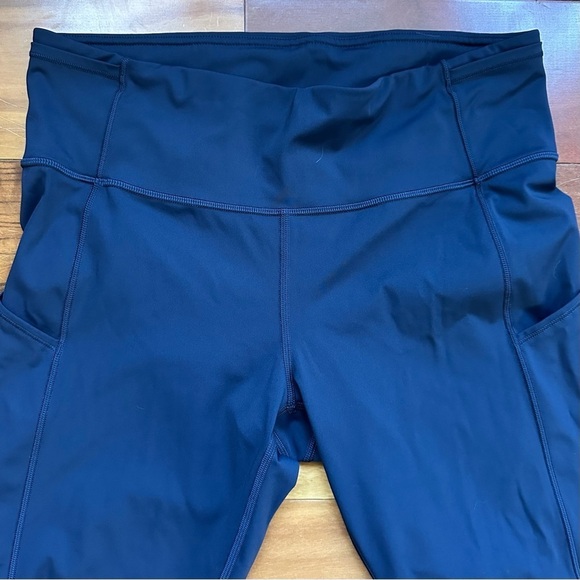 Lululemon Fast and Free Crop Tights - Picture 5 of 10